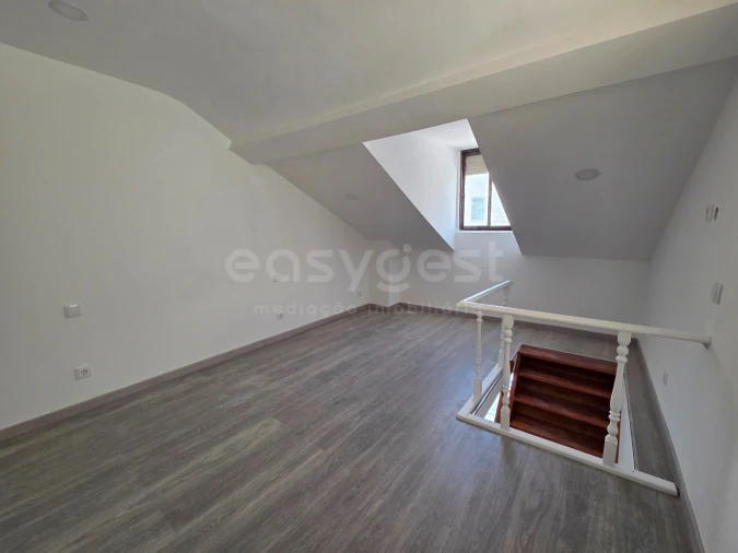 Apartamento T1 para Arrendamento em Seixal, Arrentela e Aldeia de Paio Pires Foto 7