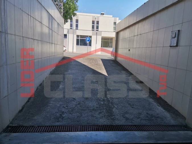 Garagem para Arrendamento em Mirandela Foto 4