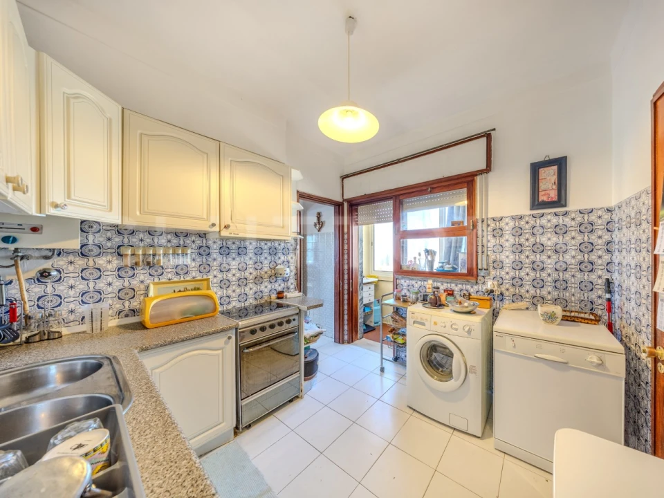 Apartamento T5 para Venda em Faro (Sé e São Pedro) Foto 14