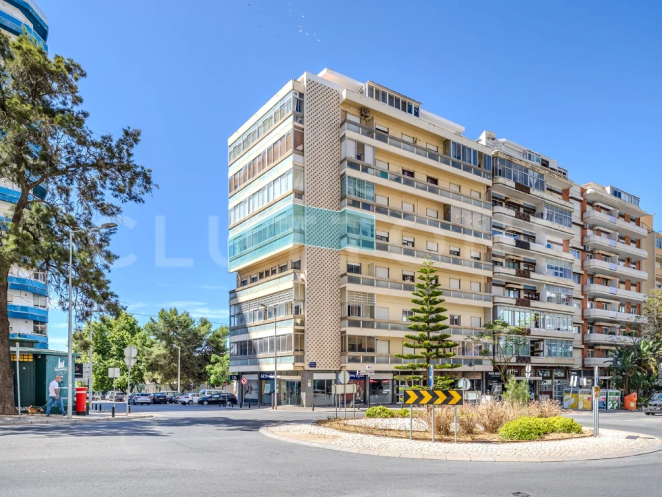 Apartamento T5 para Venda em Faro (Sé e São Pedro) Foto 39