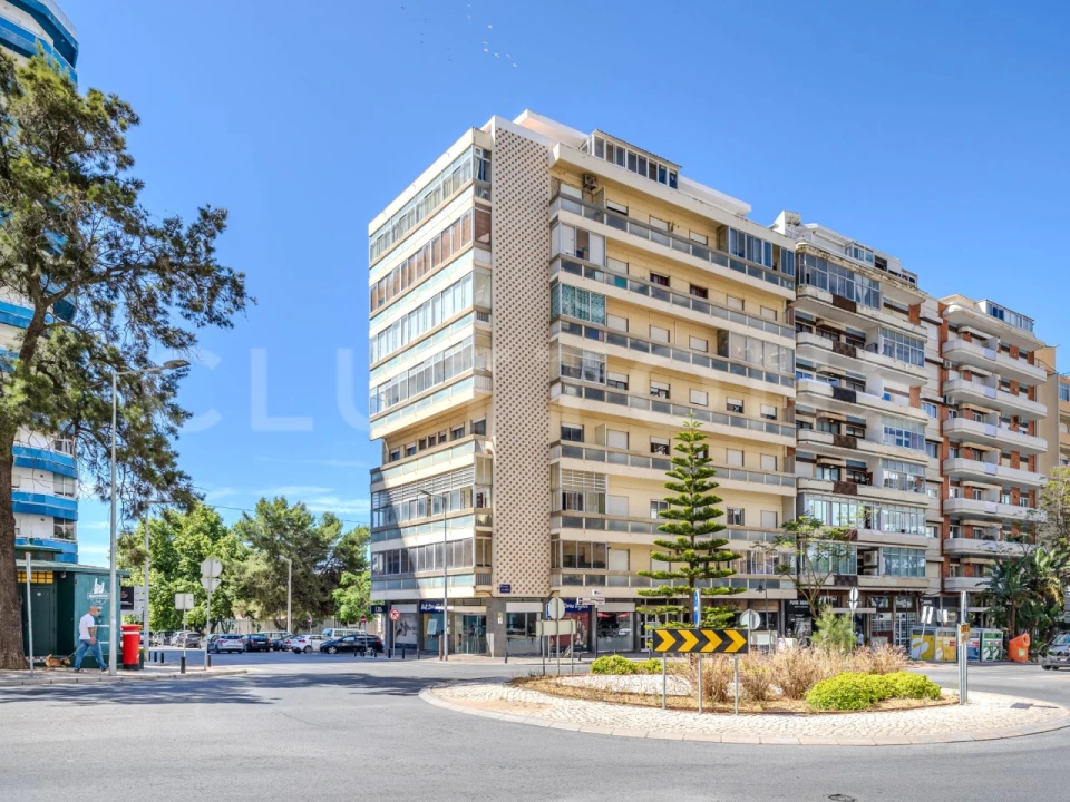 Apartamento T5 para Venda em Faro (Sé e São Pedro) Foto 40