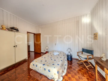 Apartamento T5 para Venda em Faro (Sé e São Pedro)