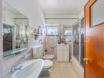 Apartamento T5 para Venda em Faro (Sé e São Pedro)