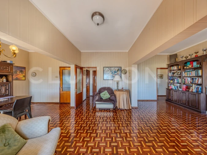 Apartamento T5 para Venda em Faro (Sé e São Pedro) Foto 7