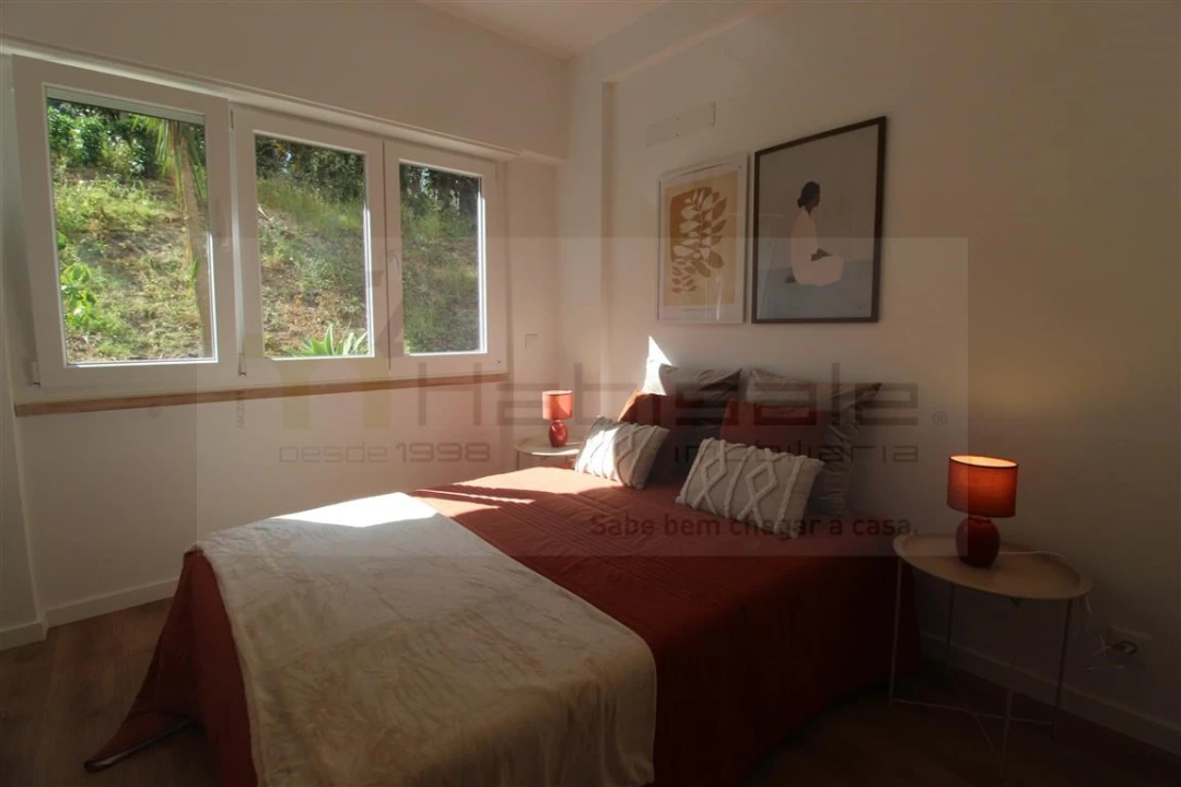 Apartamento T2 para Venda em Benfica Foto 3