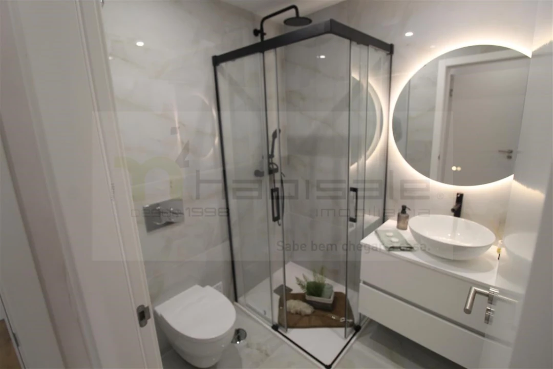 Apartamento T2 para Venda em Benfica Foto 12