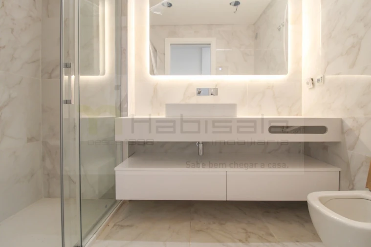 Apartamento T3 para Venda em Charneca de Caparica e Sobreda Foto 8