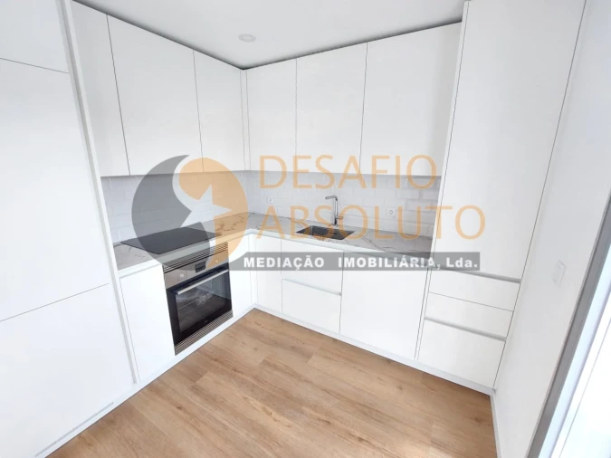 Apartamento T2 para Venda em Quinta do Conde Foto 8