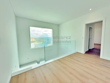 Moradia T4 para Venda em Silveira