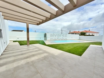 Moradia T4 para Venda em Silveira