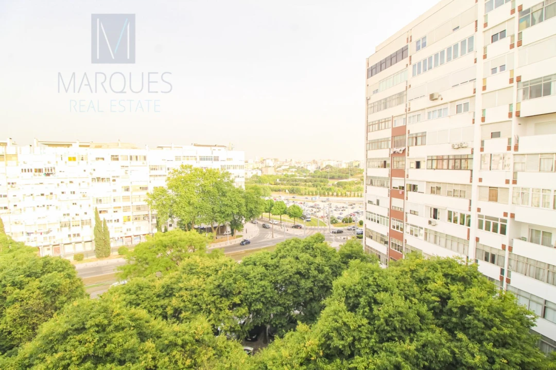 Apartamento T3 para Arrendamento em Almada, Cova da Piedade, Pragal e Cacilhas Foto 1