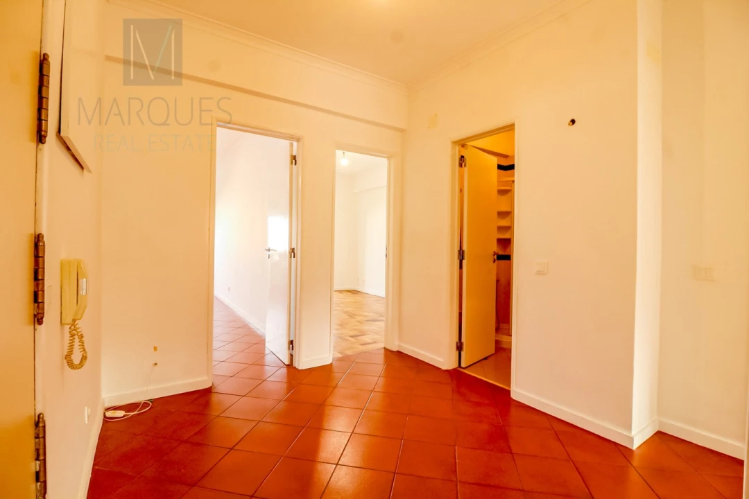 Apartamento T3 para Arrendamento em Almada, Cova da Piedade, Pragal e Cacilhas Foto 8