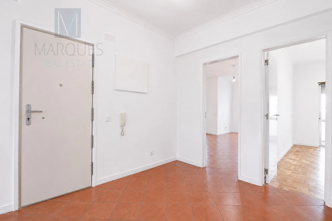 Apartamento T3 para Arrendamento em Almada, Cova da Piedade, Pragal e Cacilhas Foto 4