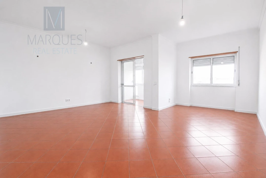 Apartamento T3 para Arrendamento em Almada, Cova da Piedade, Pragal e Cacilhas Foto 5