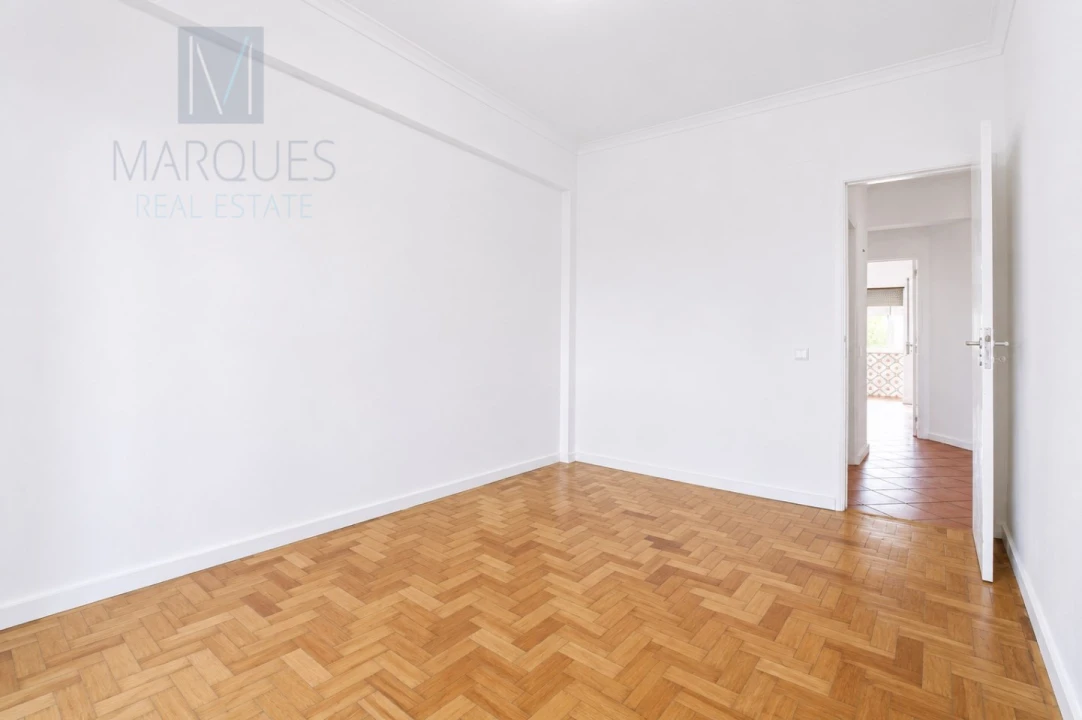 Apartamento T3 para Arrendamento em Almada, Cova da Piedade, Pragal e Cacilhas Foto 10