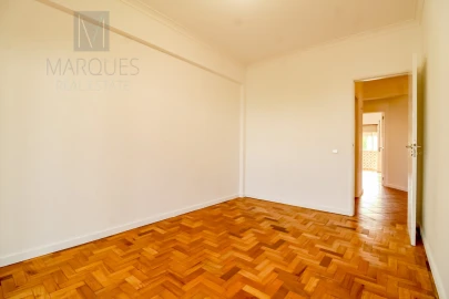 Apartamento T3 para Arrendamento em Almada, Cova da Piedade, Pragal e Cacilhas