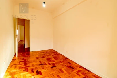 Apartamento T3 para Arrendamento em Almada, Cova da Piedade, Pragal e Cacilhas