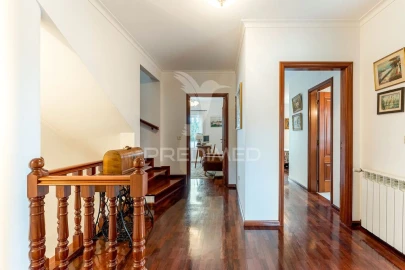 Moradia T4 para Venda em Castro Daire