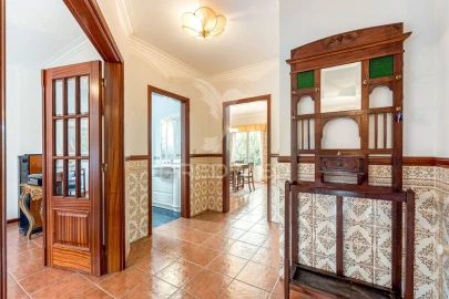 Moradia T4 para Venda em Castro Daire