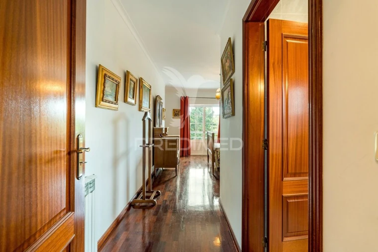 Moradia T4 para Venda em Castro Daire Foto 16