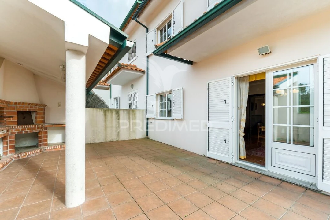 Moradia T4 para Venda em Castro Daire Foto 12