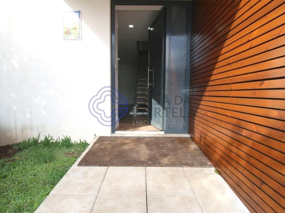 Moradia T4 para Venda em São Tomé de Negrelos Foto 2