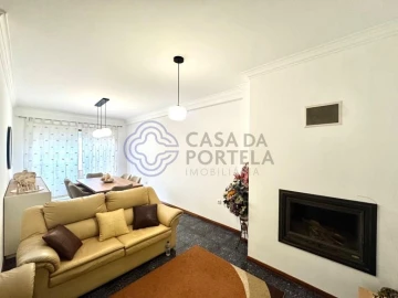 Apartamento T2 para Venda em Fânzeres e São Pedro da Cova