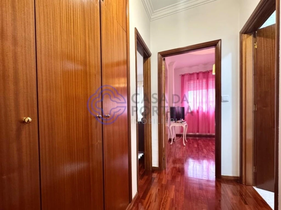 Apartamento T2 para Venda em Fânzeres e São Pedro da Cova Foto 10
