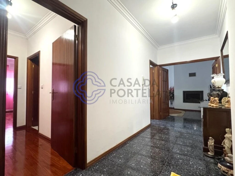 Apartamento T2 para Venda em Fânzeres e São Pedro da Cova Foto 8