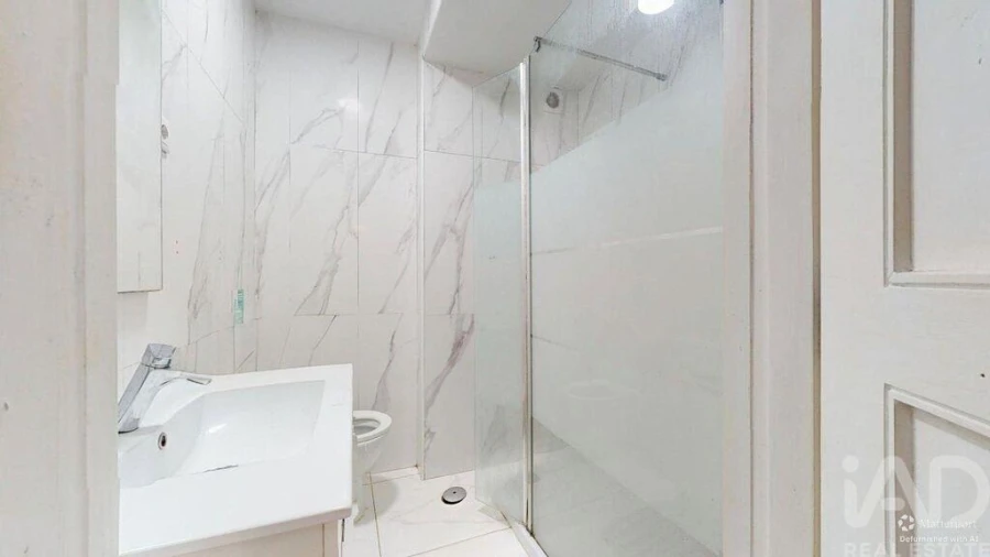 Apartamento T6 para Venda em Paranhos Foto 9