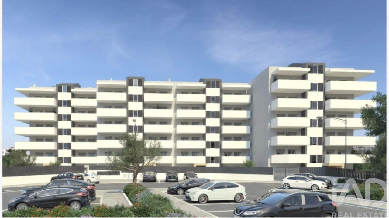 Apartamento T3 para Venda em Portimão Foto 5