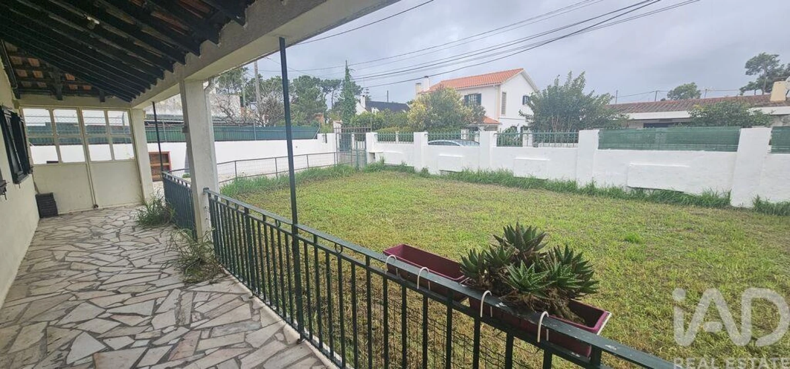 Moradia T5 para Venda em Charneca de Caparica e Sobreda Foto 6