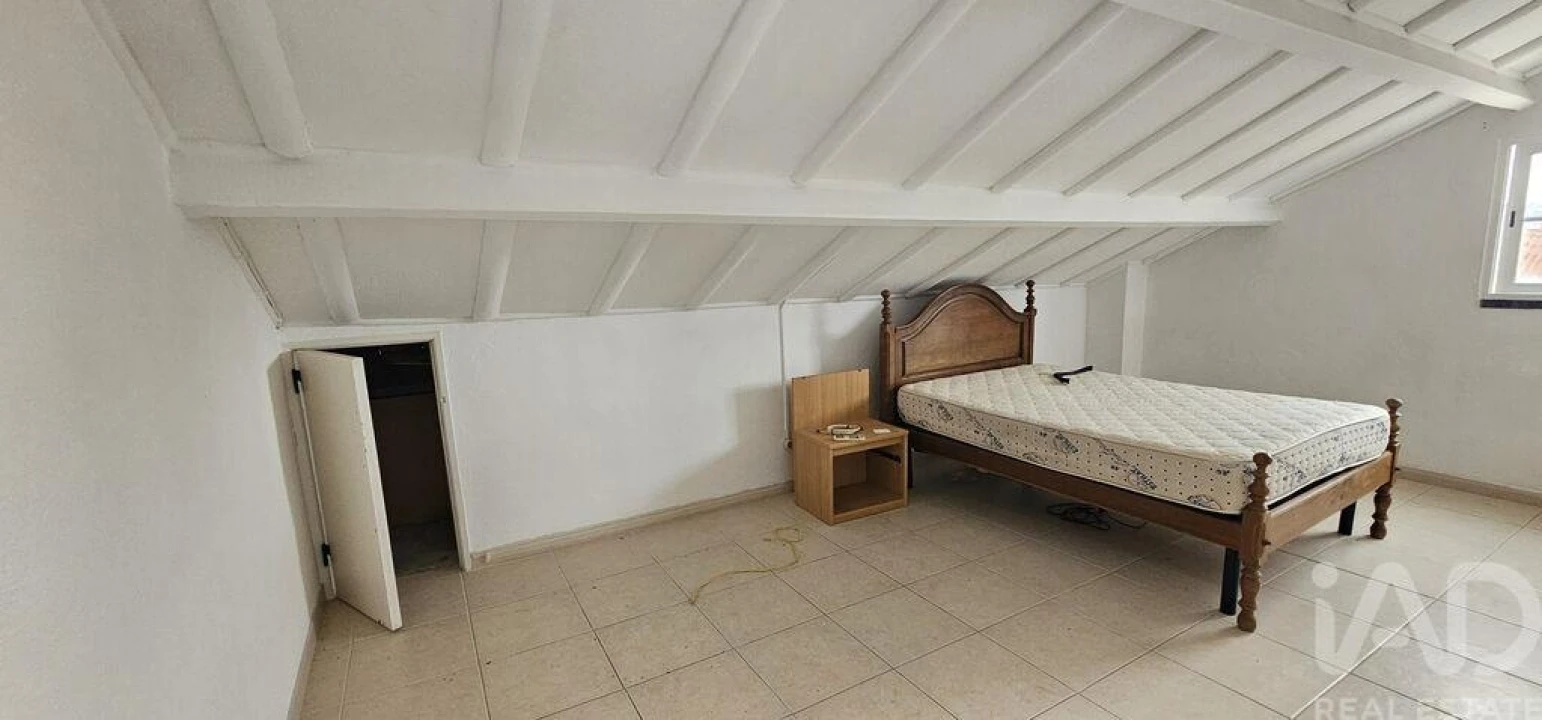 Moradia T5 para Venda em Charneca de Caparica e Sobreda Foto 15