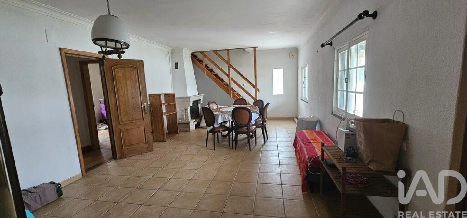 Moradia T5 para Venda em Charneca de Caparica e Sobreda Foto 13