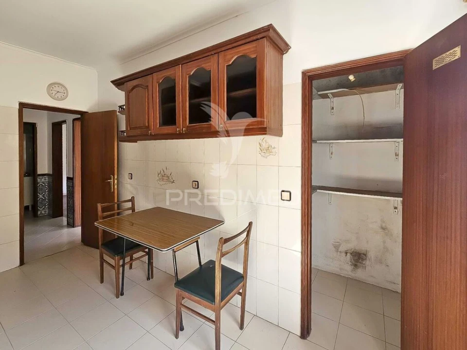 Apartamento T2 para Venda em Rio de Mouro Foto 12