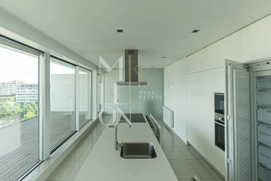Apartamento T4 para Venda em Campanhã Foto 14