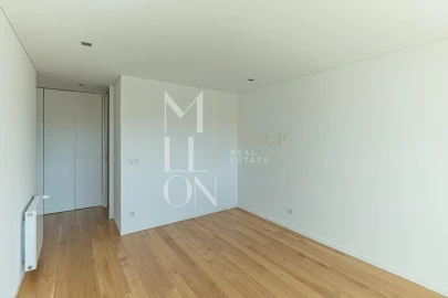 Apartamento T4 para Venda em Campanhã