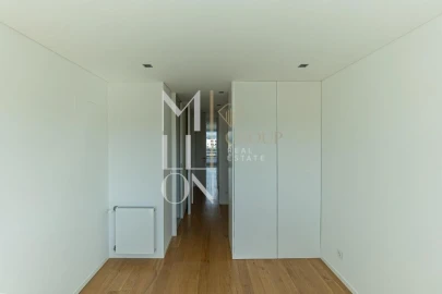 Apartamento T4 para Venda em Campanhã