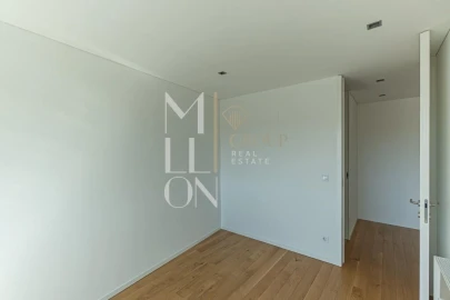 Apartamento T4 para Venda em Campanhã