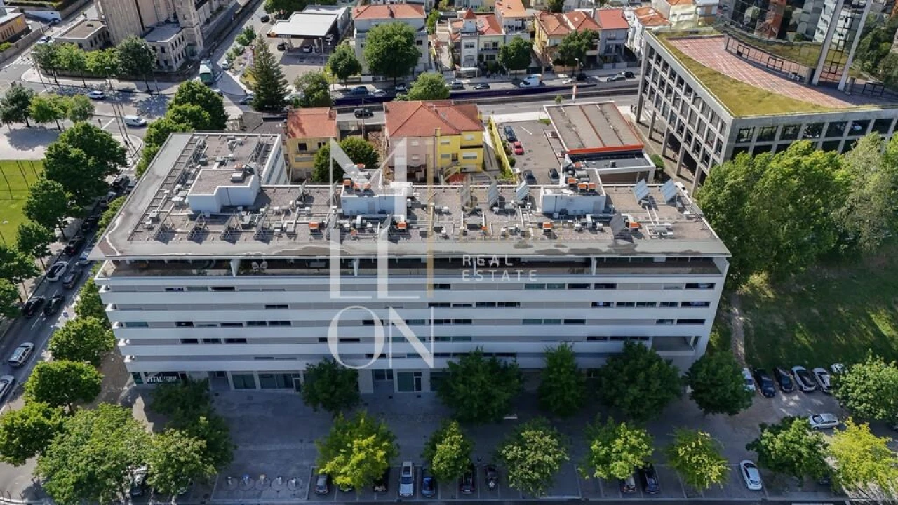 Apartamento T4 para Venda em Campanhã Foto 56