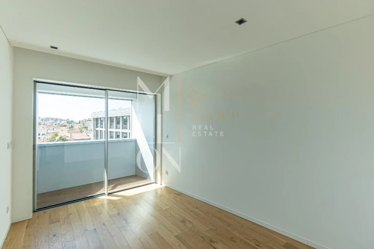 Apartamento T4 para Venda em Campanhã Foto 25