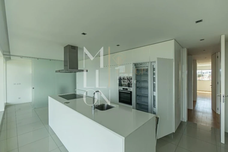 Apartamento T4 para Venda em Campanhã Foto 13