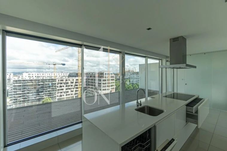 Apartamento T4 para Venda em Campanhã Foto 15