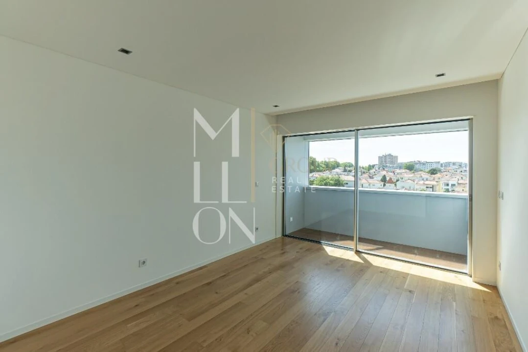 Apartamento T4 para Venda em Campanhã Foto 47
