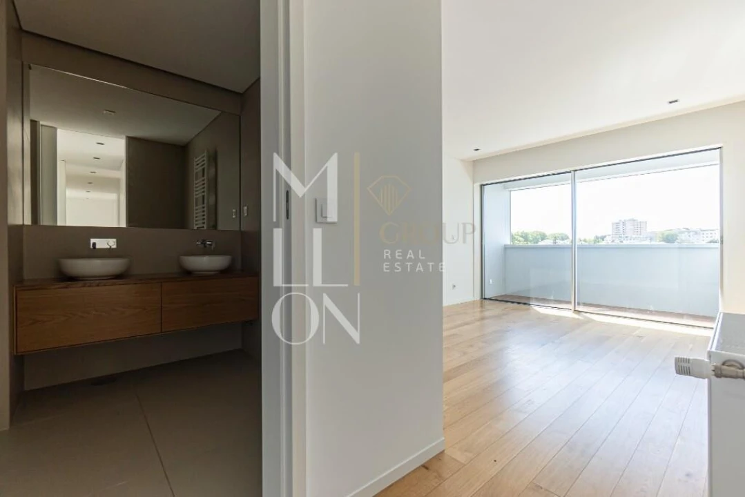 Apartamento T4 para Venda em Campanhã Foto 46