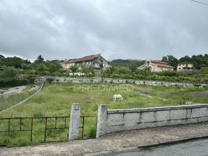 Terreno para Venda em Bornes de Aguiar Foto 2