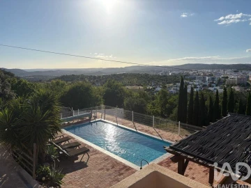 Moradia T4 para Venda em Loule (São Clemente)