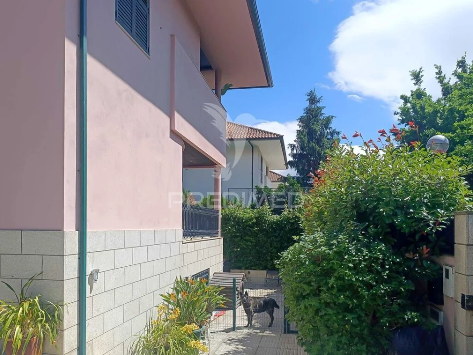 Moradia T4 para Venda em Peso da Régua e Godim Foto 6
