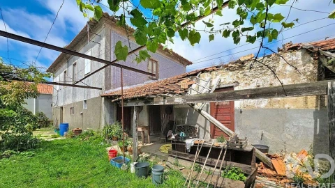 Moradia T4 para Venda em Maceda