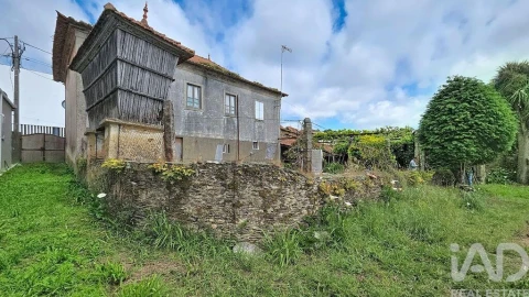 Moradia T4 para Venda em Maceda